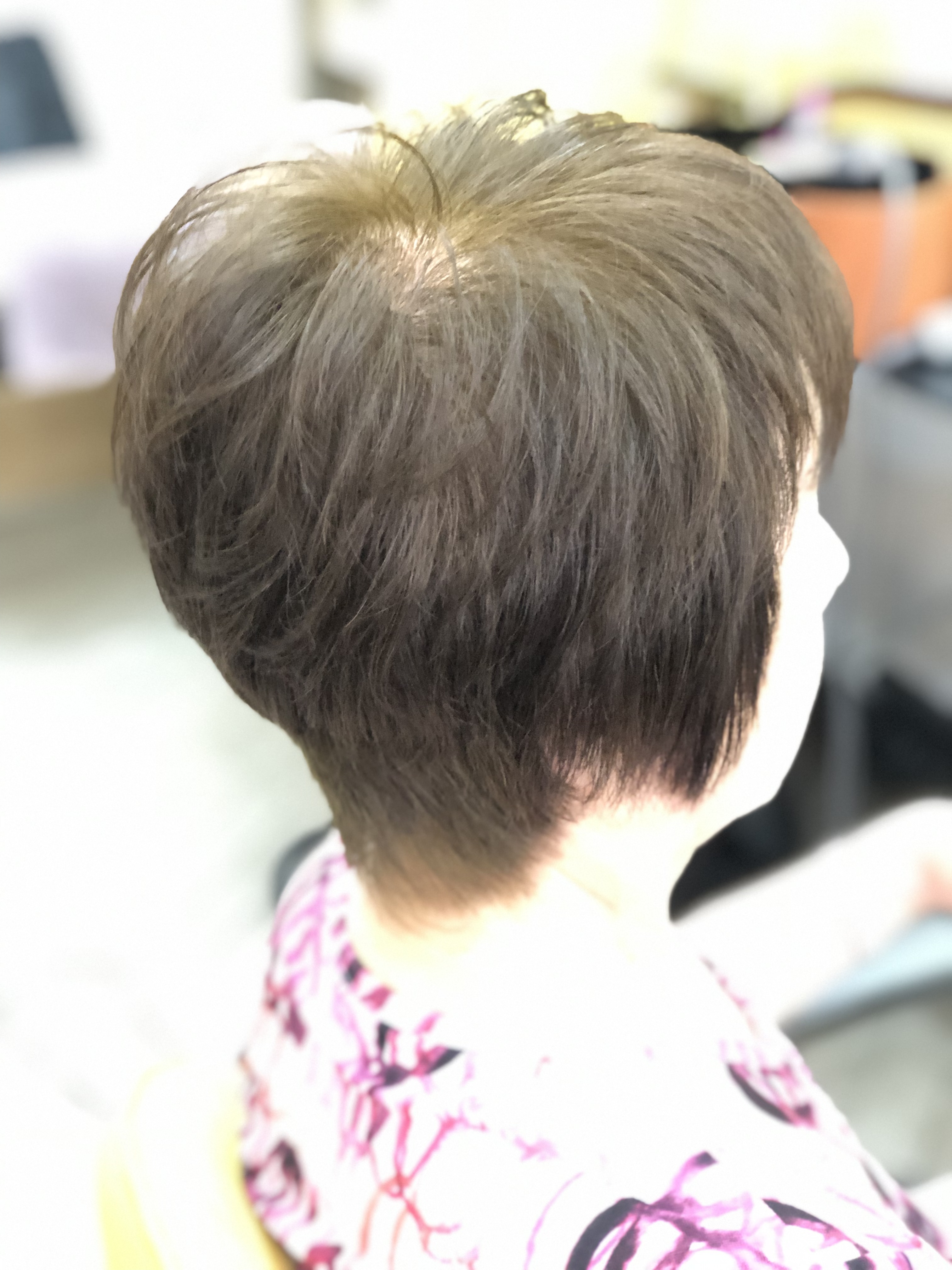 キュビズムカットで楽ちんヘアースタイルに