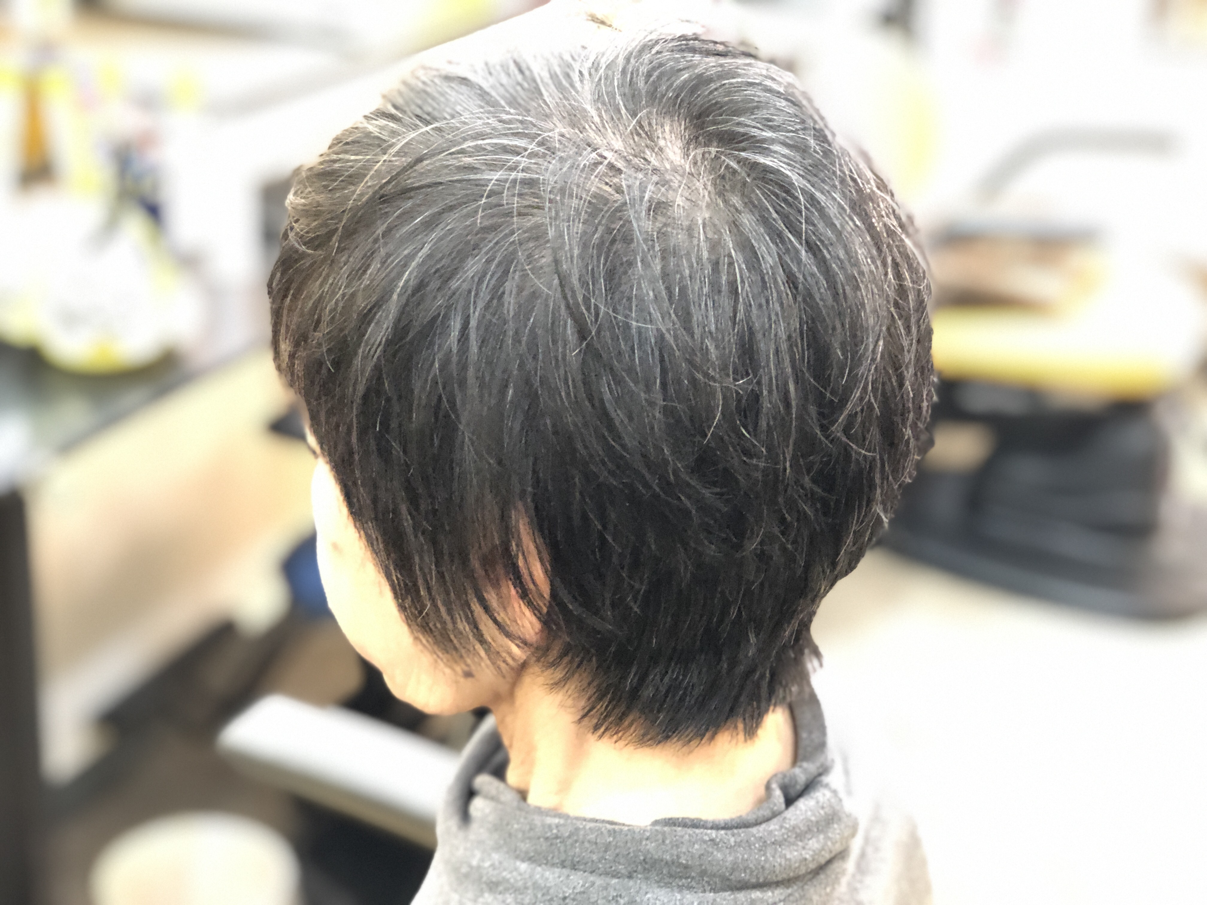 簡単ヘアースタイルに（キュビズムカット）