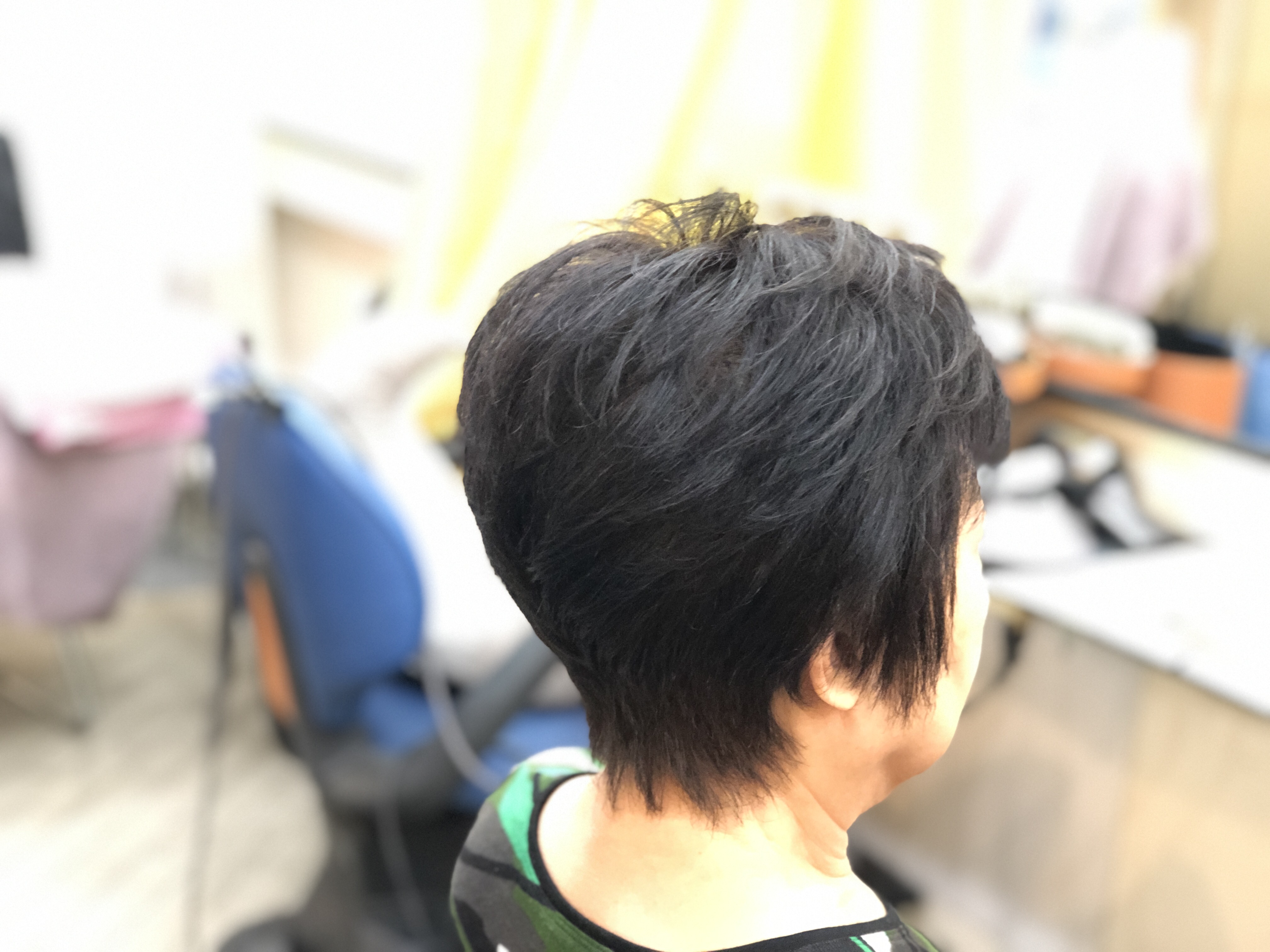 簡単ヘアースタイル（キュビズムカット）