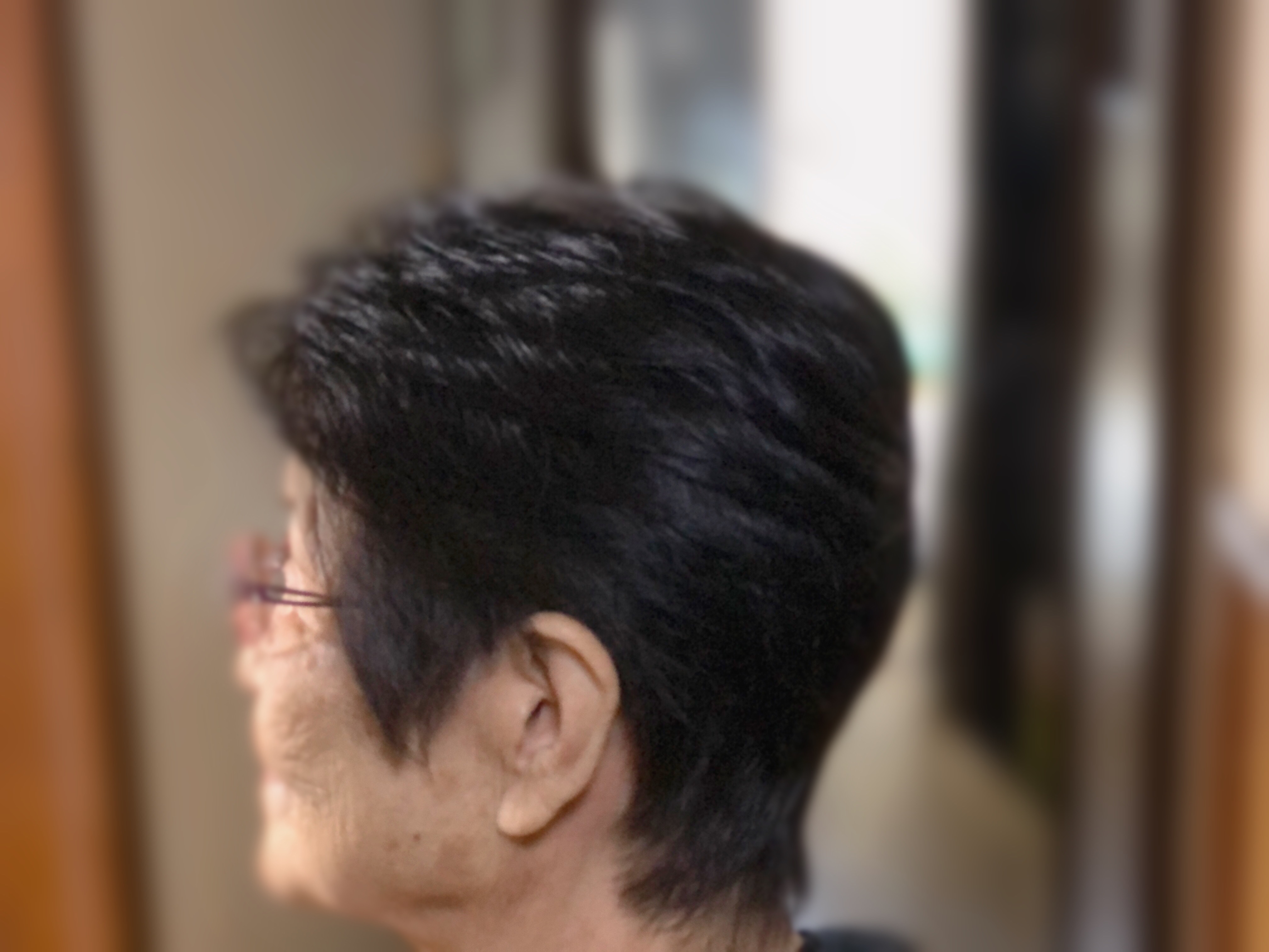 定休日に親のヘアーを施術