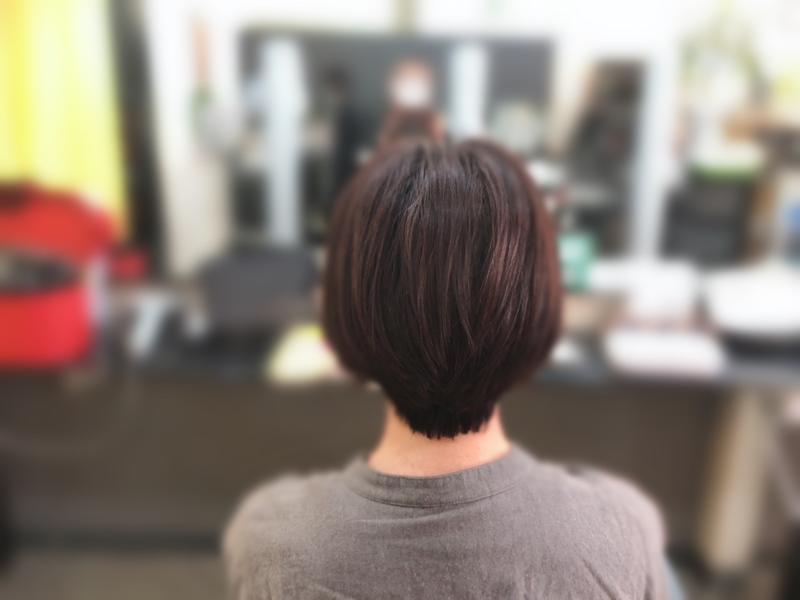 縮毛矯正を辞めてキュビズムカット＆美らヘナだけでヘアスタイルを作る😊